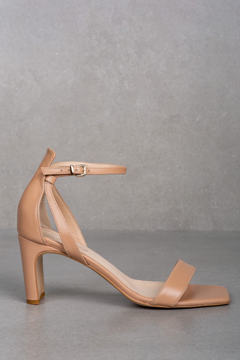 AURA nude leather sandals