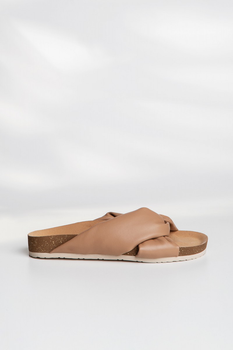 ENYO beige leather sandals
