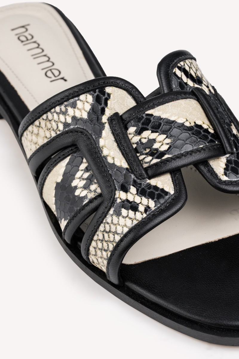 Noir Veil Black – skórzane klapki damskie | Hammer