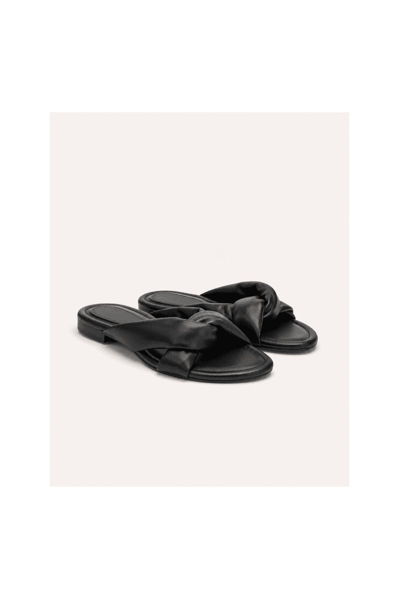 MOON Black